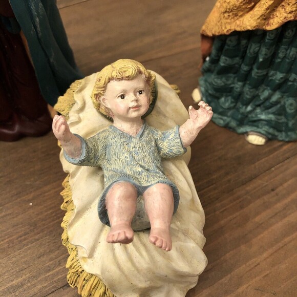 VINTAGE FLAMBRO RENAISSANCE NATIVITY RESIN JOSEPH MARY JESUS FIGURINES 1991 - Picture 5 of 13